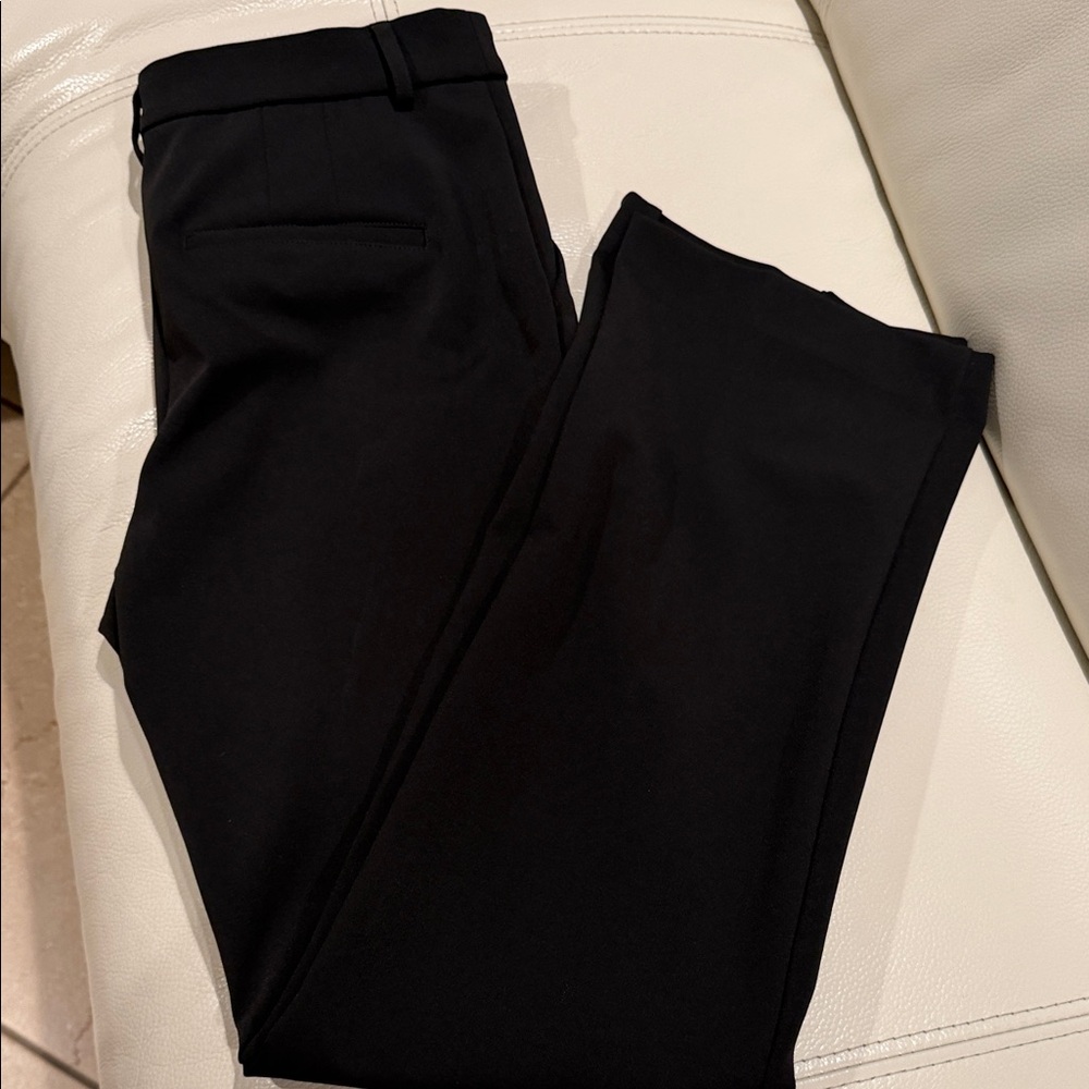 Express Straight Leg Dress Pants in Black